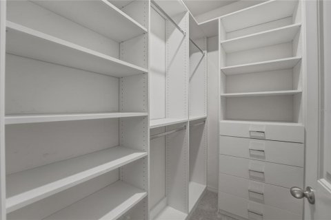 Villa ou maison à vendre à Kissimmee, Floride: 4 chambres, 264.86 m2 № 2142003 - photo 30