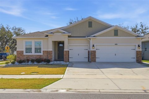 Villa ou maison à Kissimmee, Floride 4 chambres, 264.86 m2 № 2142003