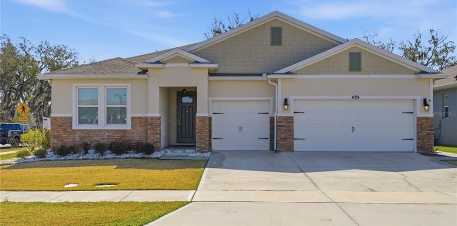 Villa ou maison à Kissimmee, Floride 4 chambres, 264.86 m2 № 2142003