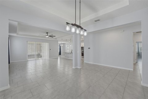 Villa ou maison à vendre à Kissimmee, Floride: 4 chambres, 264.86 m2 № 2142003 - photo 17