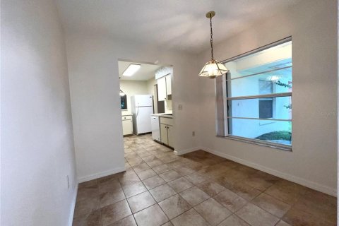 Appartement à louer à Ocoee, Floride: 2 chambres, 91.32 m2 № 2412577 - photo 3