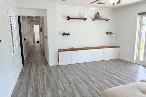 Villa ou maison à vendre à Orlando, Floride: 4 chambres, 260.41 m2 № 2420481 - photo 17