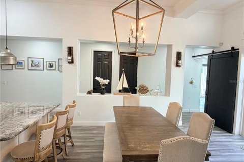 Villa ou maison à vendre à Orlando, Floride: 4 chambres, 260.41 m2 № 2420481 - photo 11