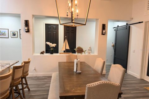 Villa ou maison à vendre à Orlando, Floride: 4 chambres, 260.41 m2 № 2420481 - photo 8