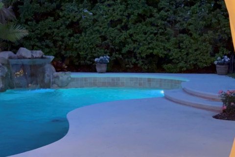 Villa ou maison à louer à Orlando, Floride: 4 chambres, 226.68 m2 № 2390844 - photo 12