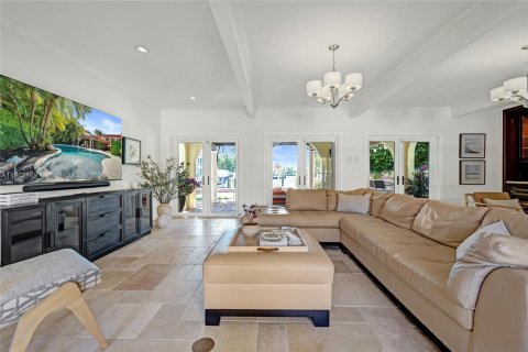 Villa ou maison à louer à Fort Lauderdale, Floride: 5 chambres, 519.88 m2 № 1964794 - photo 25