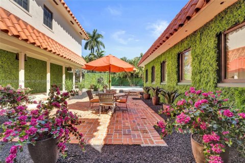 Villa ou maison à louer à Fort Lauderdale, Floride: 5 chambres, 519.88 m2 № 1964794 - photo 14