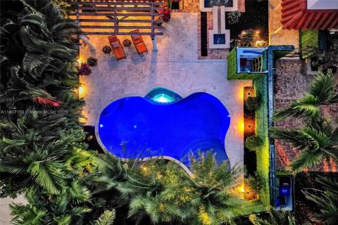 Villa ou maison à louer à Fort Lauderdale, Floride: 5 chambres, 519.88 m2 № 1964794 - photo 21