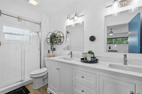 House in Bradenton, Florida 3 bedrooms, 155.7 sq.m. № 1911471 - photo 22