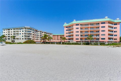 Copropriété à vendre à Indian Shores, Floride: 2 chambres, 130.06 m2 № 1609849 - photo 3
