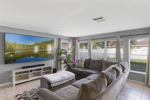 Villa ou maison à vendre à Kissimmee, Floride: 3 chambres, 237.83 m2 № 1663243 - photo 4