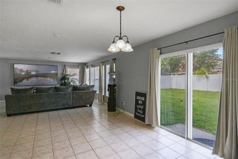 Villa ou maison à vendre à Kissimmee, Floride: 3 chambres, 237.83 m2 № 1663243 - photo 7