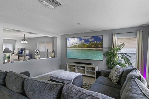 Villa ou maison à vendre à Kissimmee, Floride: 3 chambres, 237.83 m2 № 1663243 - photo 5