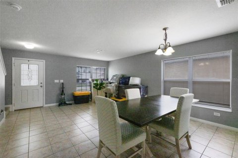 Villa ou maison à vendre à Kissimmee, Floride: 3 chambres, 237.83 m2 № 1663243 - photo 9
