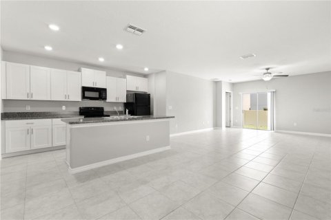 Casa en alquiler en Riverview, Florida, 5 dormitorios, 224.36 m2 № 2284716 - foto 4