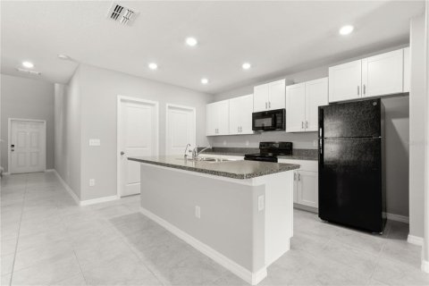 Casa en alquiler en Riverview, Florida, 5 dormitorios, 224.36 m2 № 2284716 - foto 3