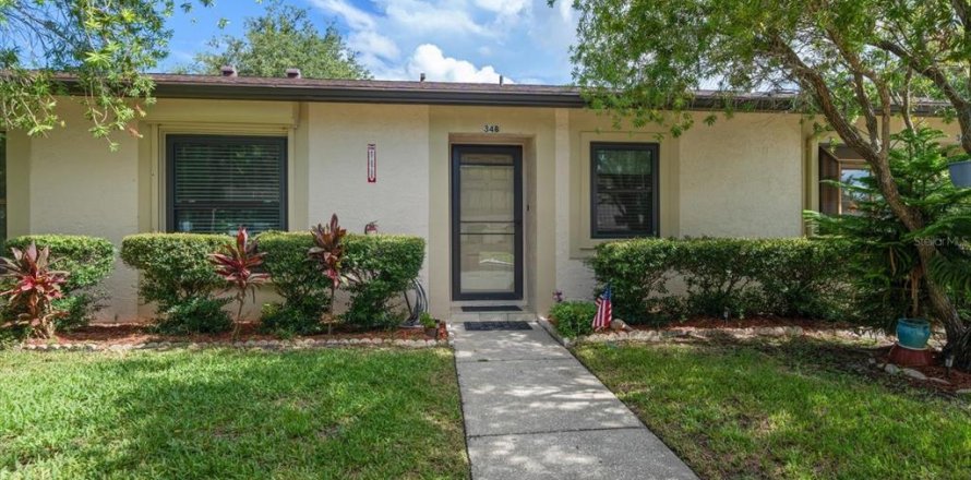 Condominio en Largo, Florida, 2 dormitorios  № 1856021