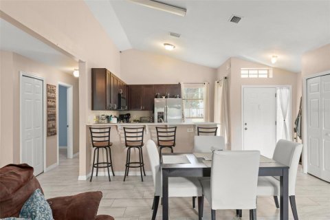 Villa ou maison à vendre à Ocoee, Floride: 3 chambres, 117.24 m2 № 1907609 - photo 13