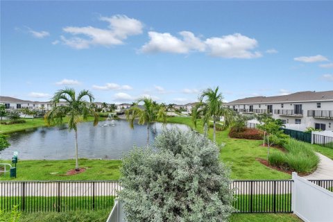 Townhouse in Homestead, Florida 3 bedrooms, 151.24 sq.m. № 1997349 - photo 17