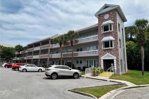 Copropriété à vendre à Clearwater, Floride: 2 chambres, 102.19 m2 № 1724091 - photo 1