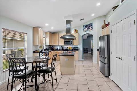House in Kissimmee, Florida 3 bedrooms, 191.66 sq.m. № 2097940 - photo 7