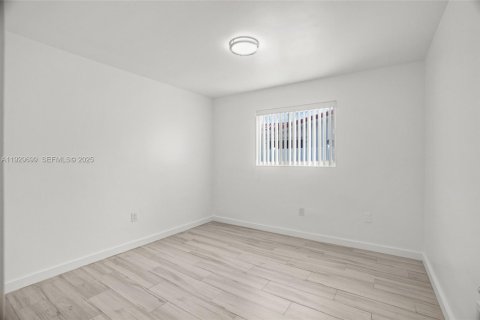 Купить виллу или дом в Холливуд, Флорида 3 спальни, № 1988647 - фото 23