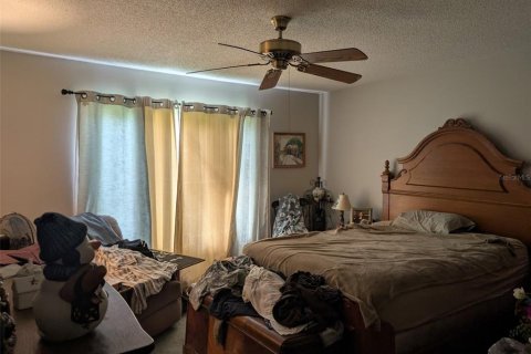 House in Tampa, Florida 2 bedrooms, 139.63 sq.m. № 1761944 - photo 10