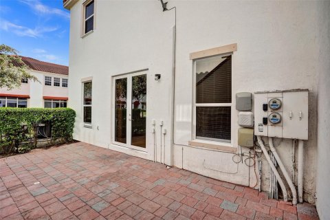 Adosado en alquiler en Miami, Florida, 4 dormitorios, 294.87 m2 № 1881827 - foto 13