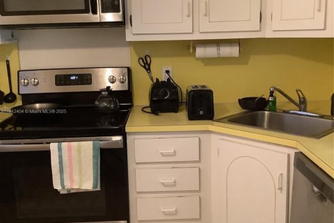 Condominio en venta en Hallandale Beach, Florida, 1 dormitorio, 120.77 m2 № 1766441 - foto 5