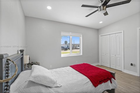 Villa ou maison à vendre à Miami, Floride: 3 chambres, 209.96 m2 № 1995885 - photo 21