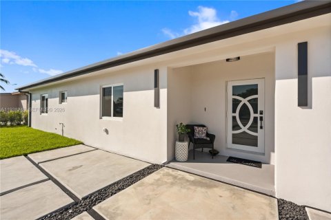 Villa ou maison à vendre à Miami, Floride: 3 chambres, 209.96 m2 № 1995885 - photo 14