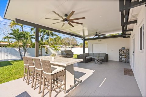 Villa ou maison à vendre à Miami, Floride: 3 chambres, 209.96 m2 № 1995885 - photo 24