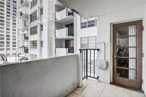 Copropriété à louer à Aventura, Floride: 1 chambre, 80.82 m2 № 1973741 - photo 26