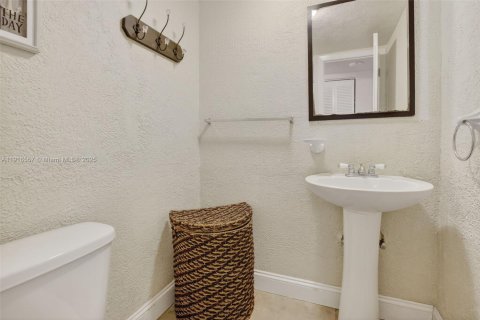 Copropriété à louer à Aventura, Floride: 1 chambre, 80.82 m2 № 1973741 - photo 16