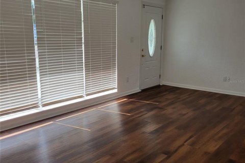 House in Sarasota, Florida 2 bedrooms, 100.89 sq.m. № 2379768 - photo 7