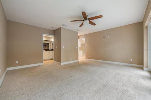 House in Tampa, Florida 3 bedrooms, 172.71 sq.m. № 2103341 - photo 23