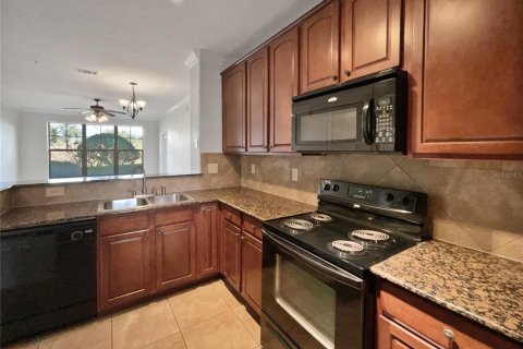 Condo in Davenport, Florida, 3 bedrooms  № 1915792 - photo 6