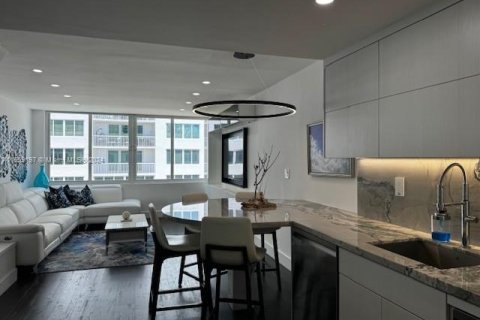 Снять в аренду кондоминиум в Майами-Бич, Флорида 1 спальня, 82.68м2, № 1936754 - фото 14