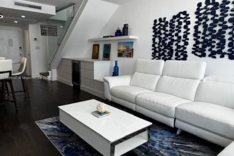 Снять в аренду кондоминиум в Майами-Бич, Флорида 1 спальня, 82.68м2, № 1936754 - фото 13