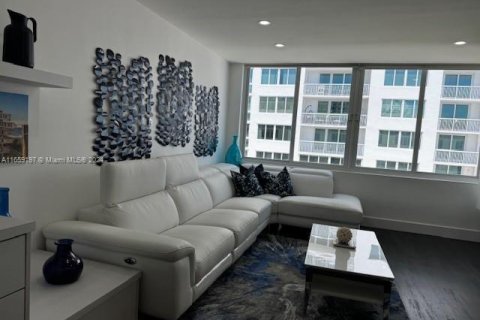 Снять в аренду кондоминиум в Майами-Бич, Флорида 1 спальня, 82.68м2, № 1936754 - фото 12