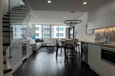 Снять в аренду кондоминиум в Майами-Бич, Флорида 1 спальня, 82.68м2, № 1936754 - фото 25