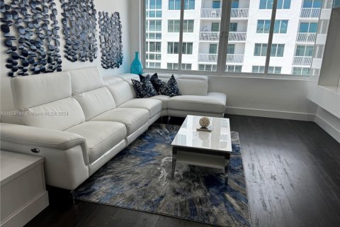 Снять в аренду кондоминиум в Майами-Бич, Флорида 1 спальня, 82.68м2, № 1936754 - фото 19