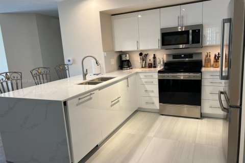 Condominio en Aventura, Florida, 3 dormitorios  № 2054414