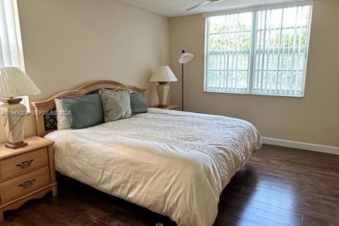 Condominio en alquiler en Aventura, Florida, 3 dormitorios, 122.63 m2 № 2054414 - foto 10