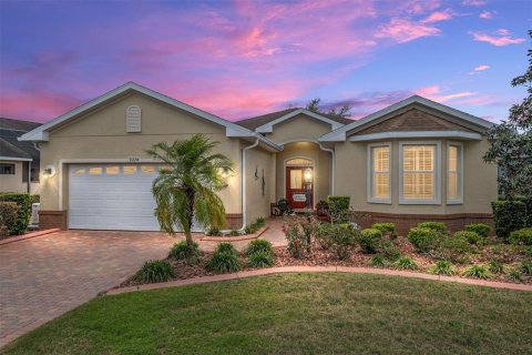 Casa en venta en Ocala, Florida, 3 dormitorios, 186.73 m2 № 1733010 - foto 1