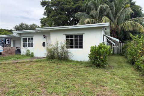House in Hollywood, Florida 2 bedrooms, 87.14 sq.m. № 2389967
