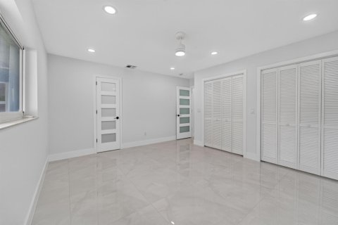 Villa ou maison à louer à Port St. Lucie, Floride: 3 chambres, 178.93 m2 № 2401886 - photo 7