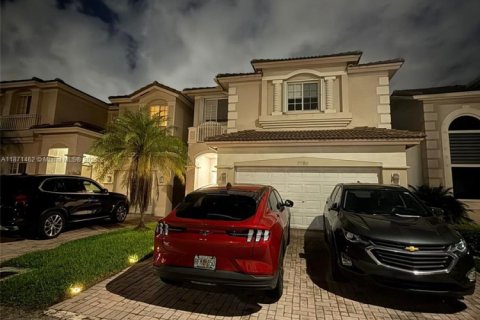 Touwnhouse à louer à Doral, Floride: 4 chambres, 195.56 m2 № 1932194 - photo 3