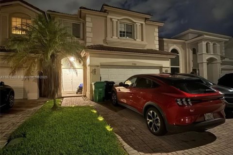 Touwnhouse à louer à Doral, Floride: 4 chambres, 195.56 m2 № 1932194 - photo 4