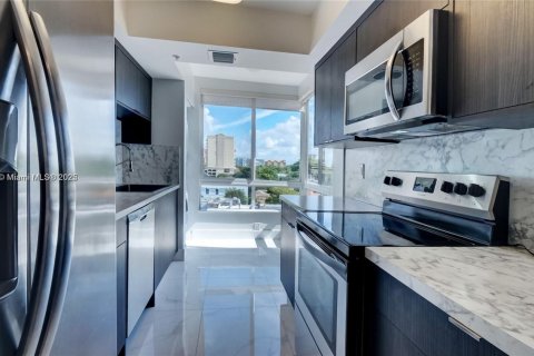 Copropriété à vendre à Miami, Floride: 2 chambres, 102.19 m2 № 1927882 - photo 1